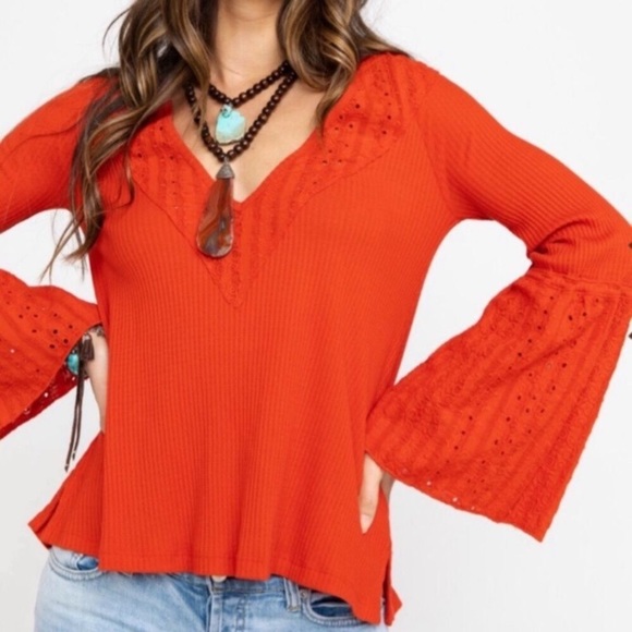 Free People NWT Flowy Bell Sleeve Top ❤️ - Picture 2 of 5
